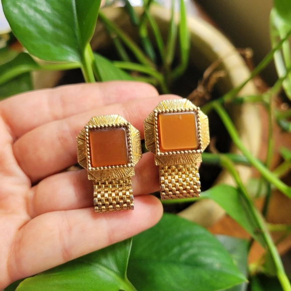 Vintage 1980s Mesh Chain Gold Modernist Square Cuff Links